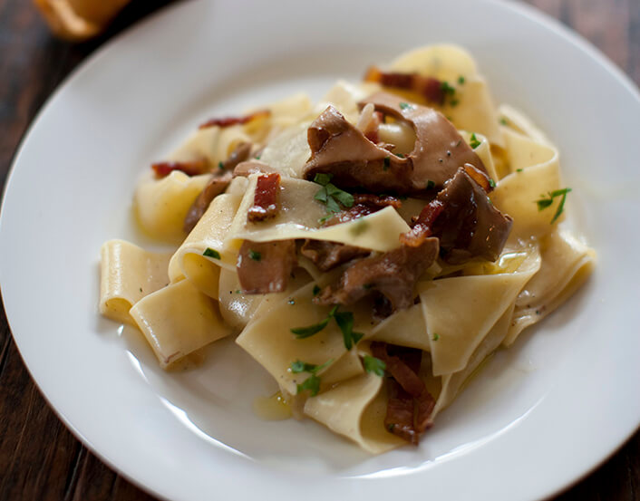 PAPPARDELLE WITH CHANTERELLES & GUANCIALE